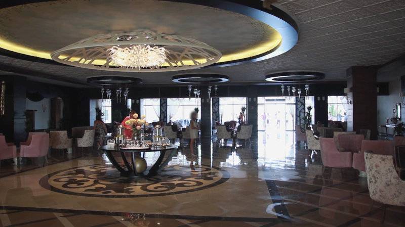 LRS Lake & River Side Hotel & Spa