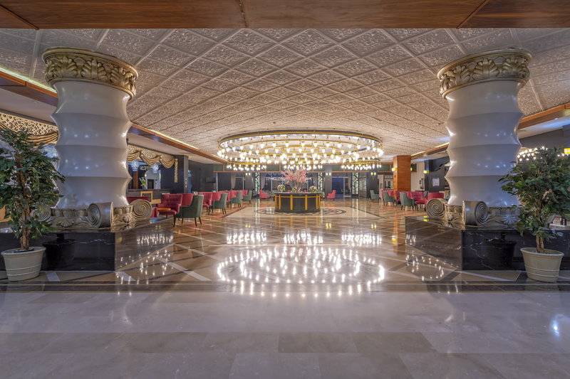 LRS Lake & River Side Hotel & Spa