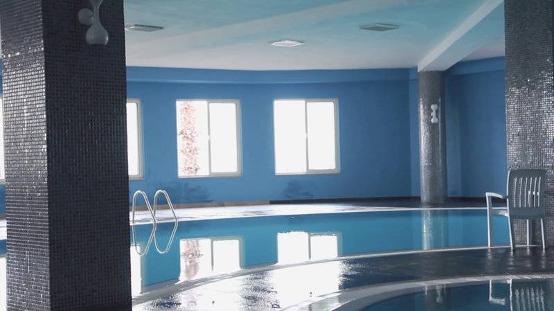 LRS Lake & River Side Hotel & Spa