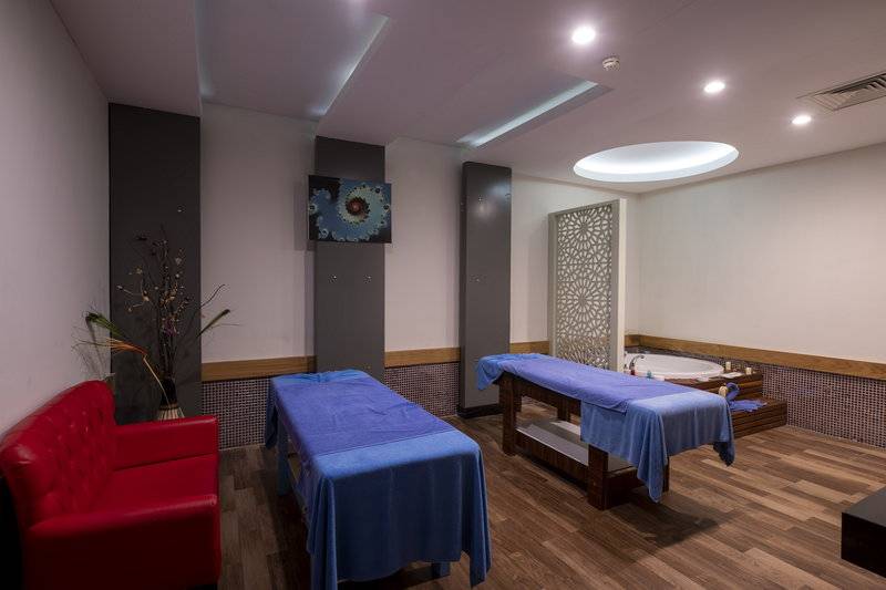 LRS Lake & River Side Hotel & Spa