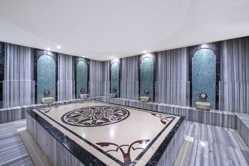 LRS Lake & River Side Hotel & Spa