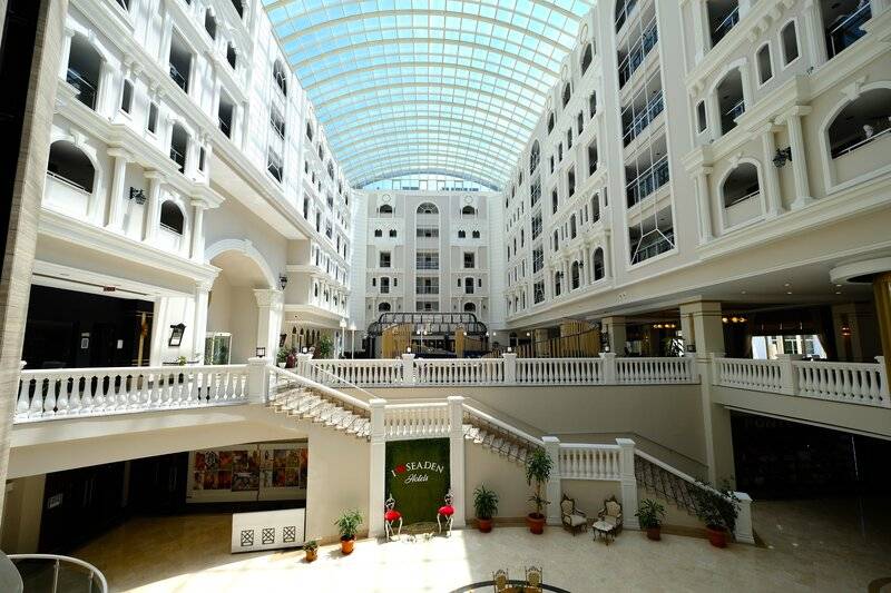 Seaden Sea World Resort & Spa