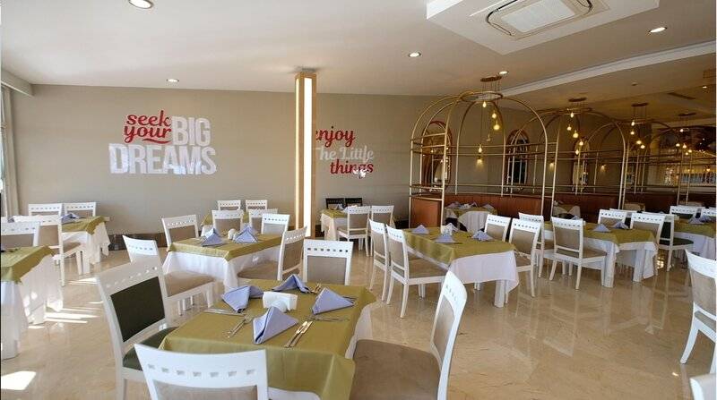 Seaden Sea World Resort & Spa