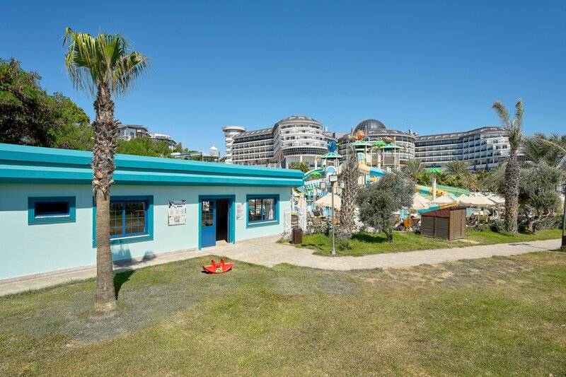 Sea Planet Resort & Spa