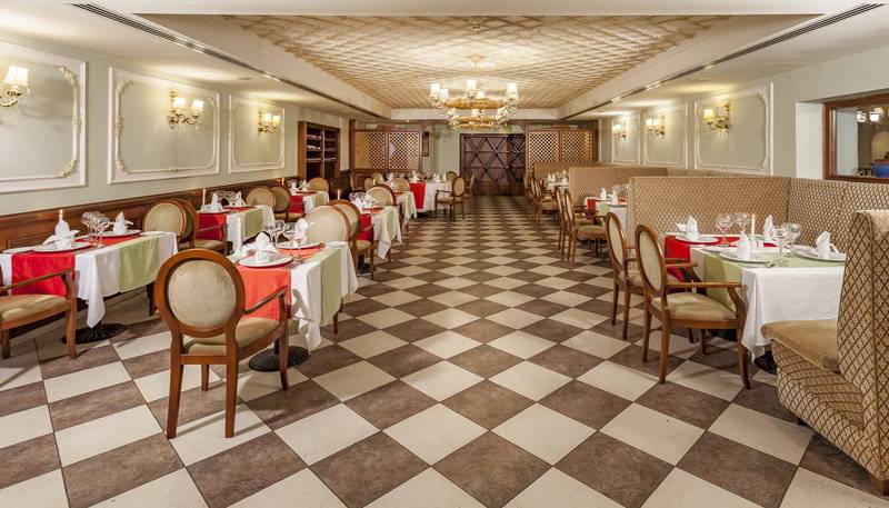 Starlight Resort Hotel