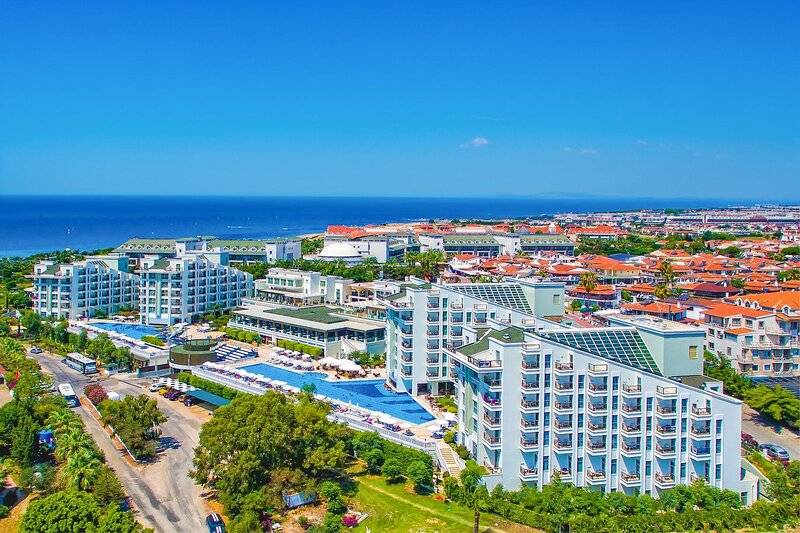 Royal Atlantis Spa & Resort