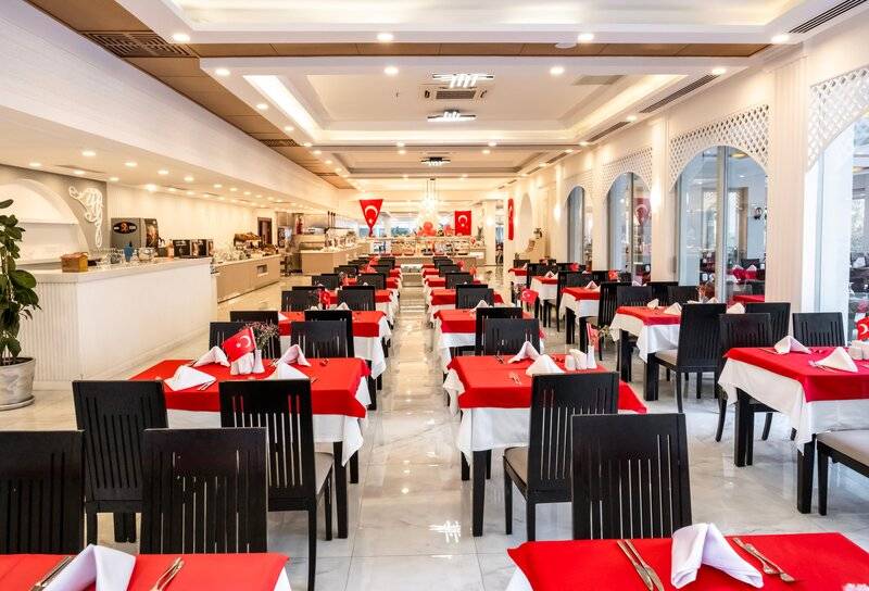 Royal Atlantis Spa & Resort