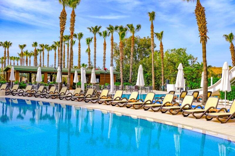 Royal Atlantis Beach