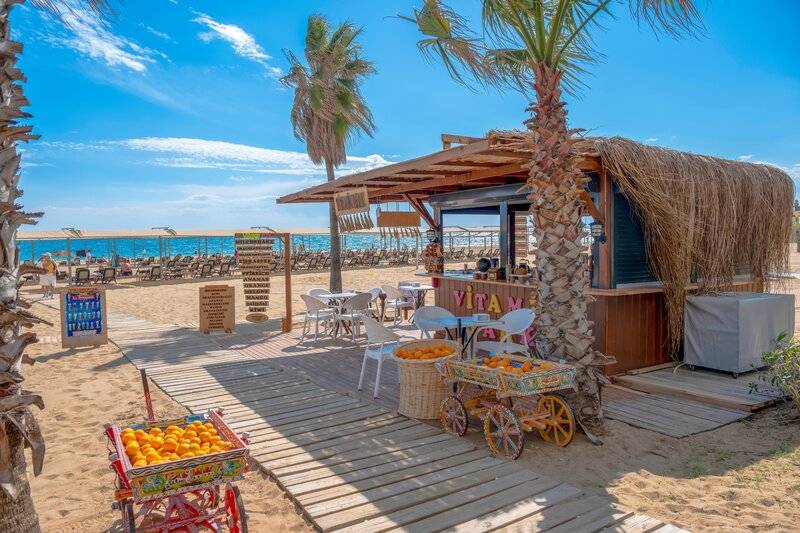 Royal Atlantis Beach