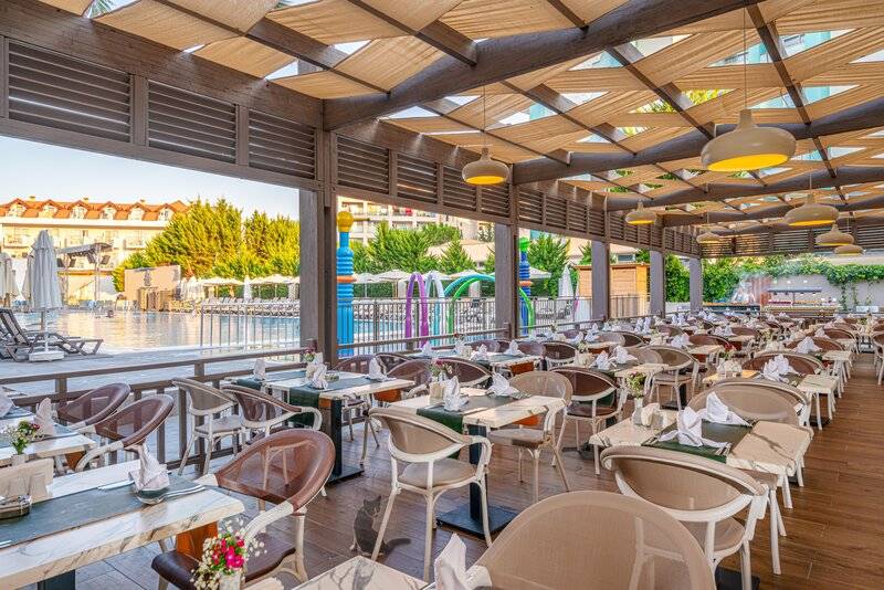 Side Story Resort & Spa