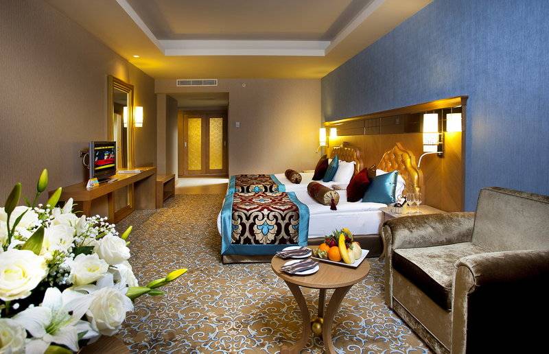 Royal Holiday Palace