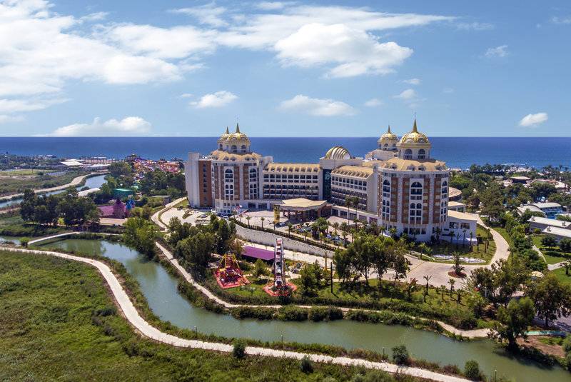 Delphin BE Grand Resort 