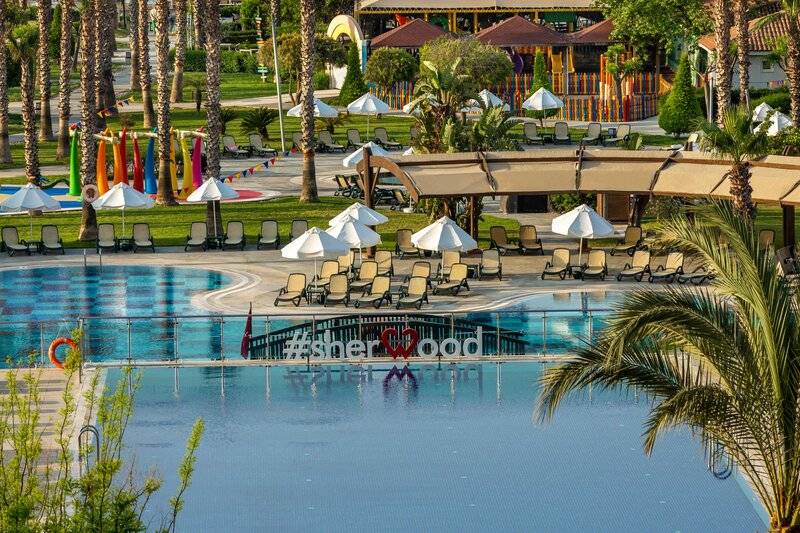 Sherwood Exclusive Lara