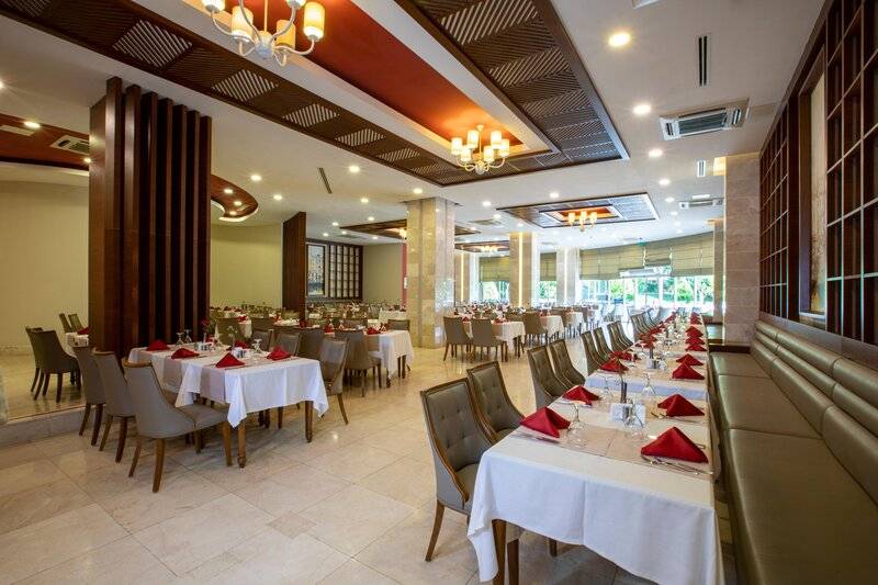 Sherwood Exclusive Lara