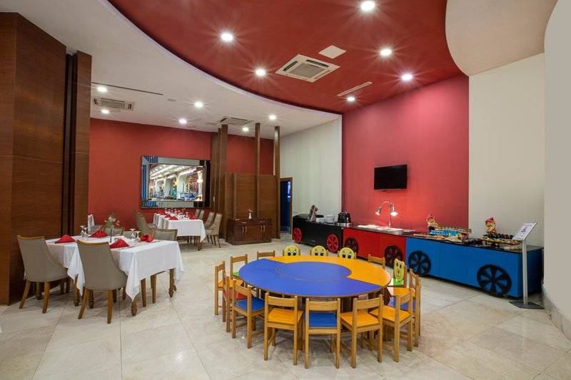 Sherwood Exclusive Lara