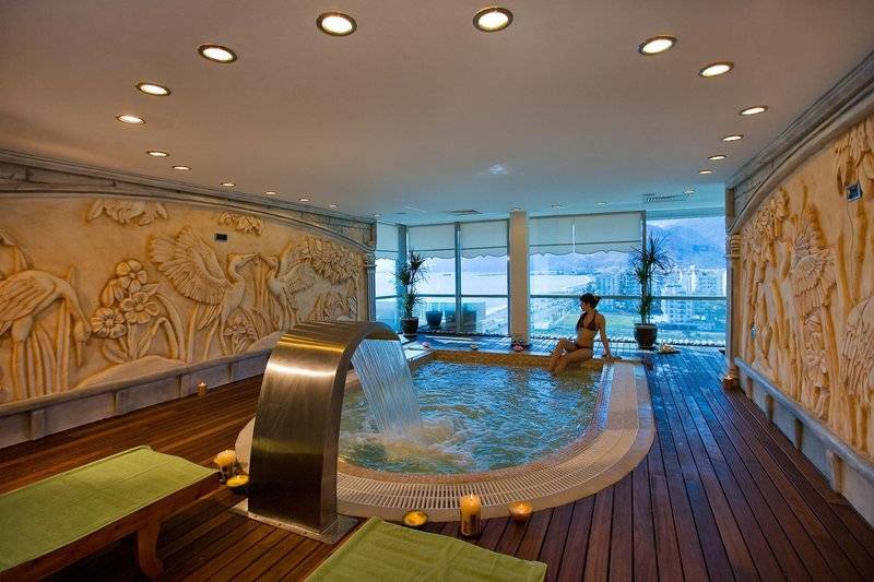 Crowne Plaza Antalya