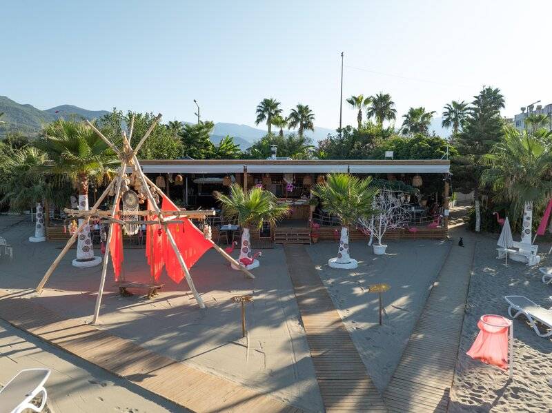 Blue Wave Suite Hotel