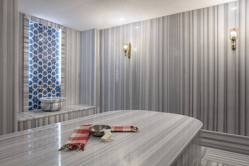 Blue Marlin Deluxe Spa & Resort