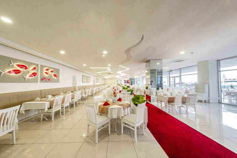 Laguna Beach Alya Resort & Spa