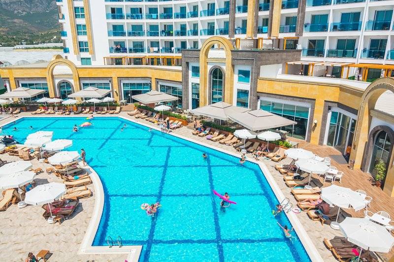 The Lumos Deluxe Resort Hotel & Spa