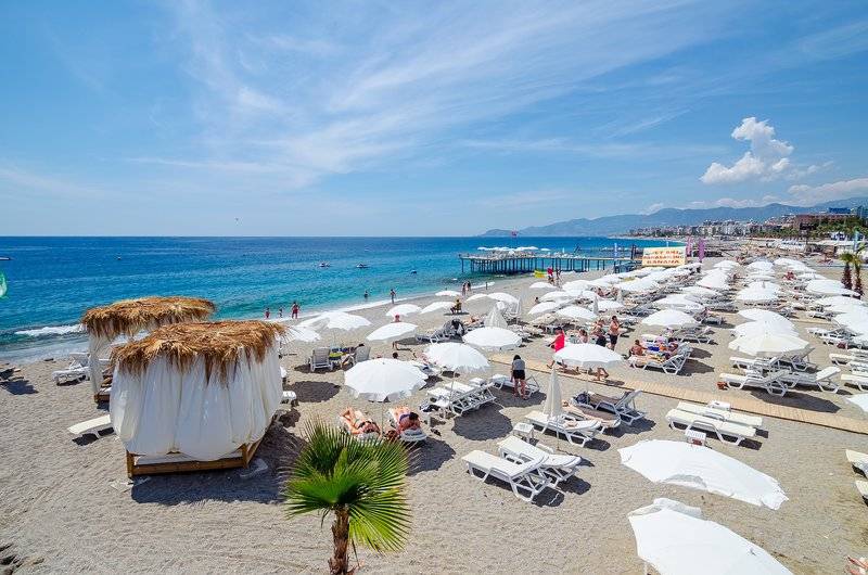 The Lumos Deluxe Resort Hotel & Spa