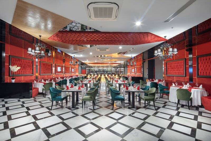 Granada Luxury Beach