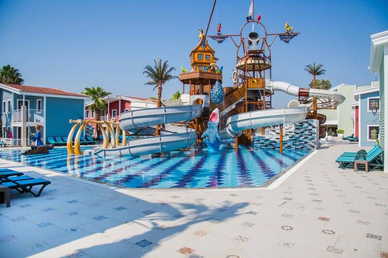 Crystal Club World of Colours