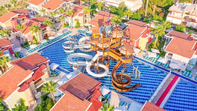 Crystal Club World of Colours