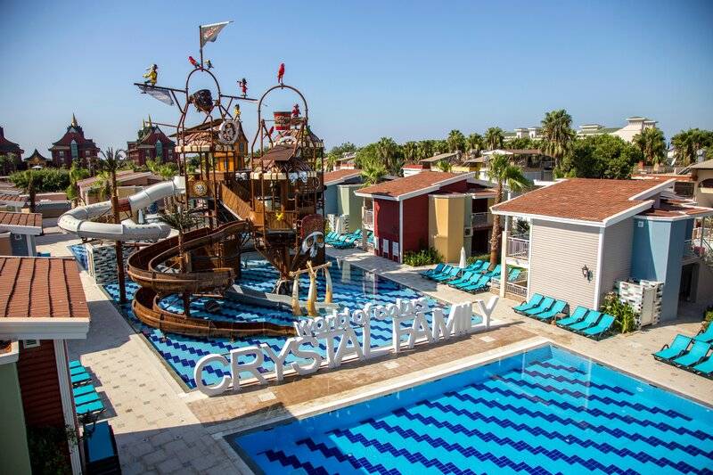 Crystal Club World of Colours