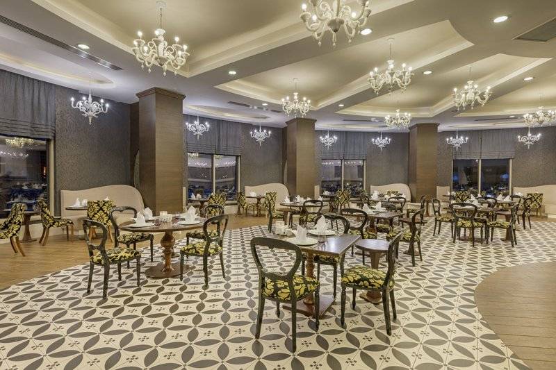 Kirman Belazur Resort & Spa