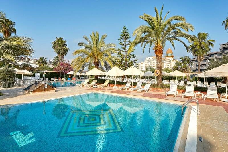 Seaden Corolla Hotel