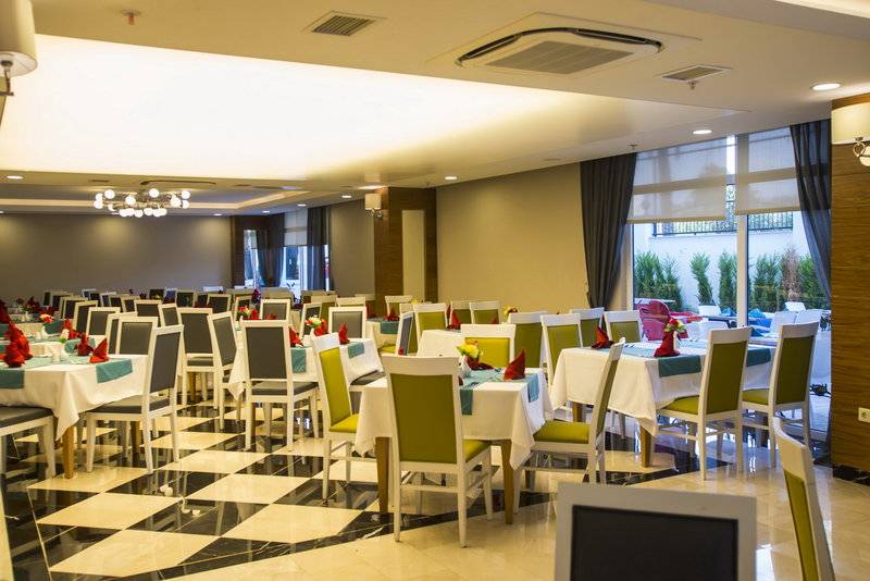 Palm World Side Resort & SPA