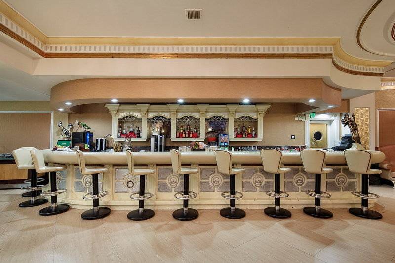 Sunrise Queen Luxury Resort & SPA