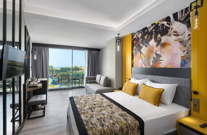 Arnor De Luxe Hotel & SPA