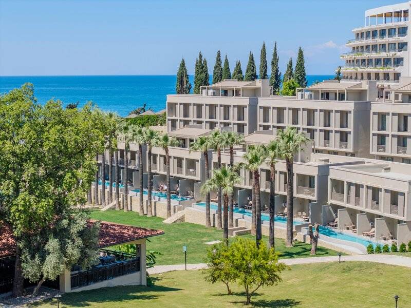 Melas Holiday Village