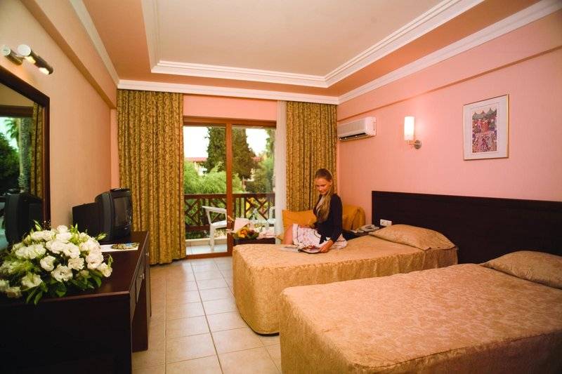 Horus Paradise Luxury Resort 