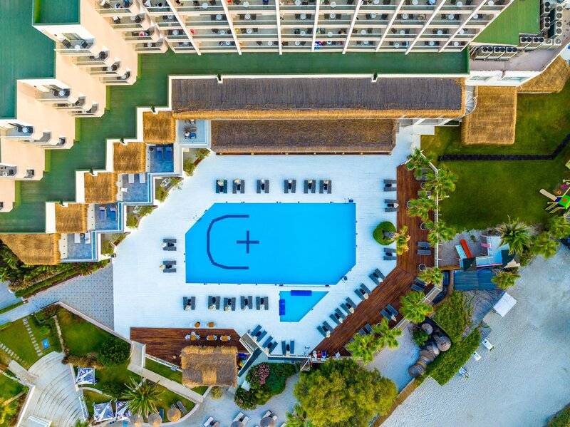 Design Plus Seya Beach Hotel