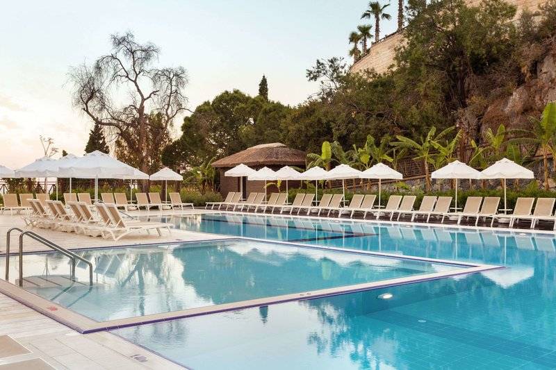 Ramada Hotel & Suites by Wyndham Kusadasi