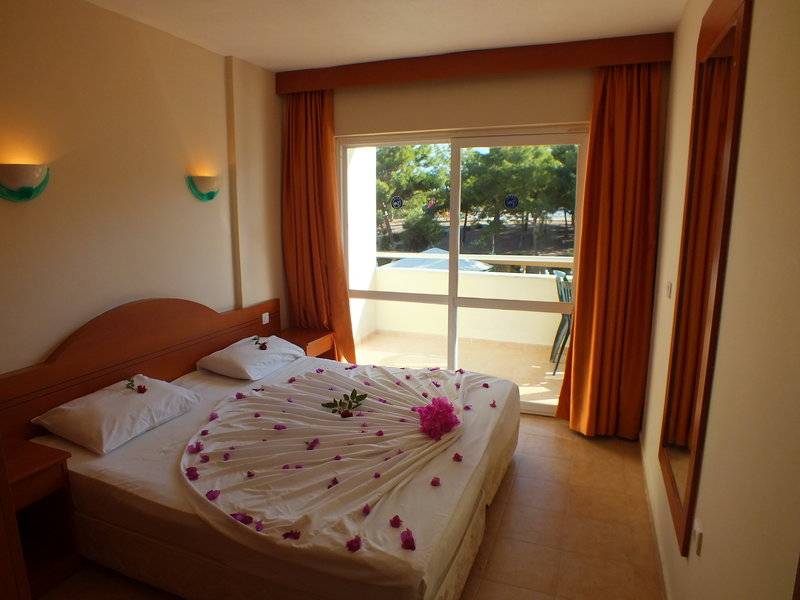 Tuntas Family Suites Kusadasi