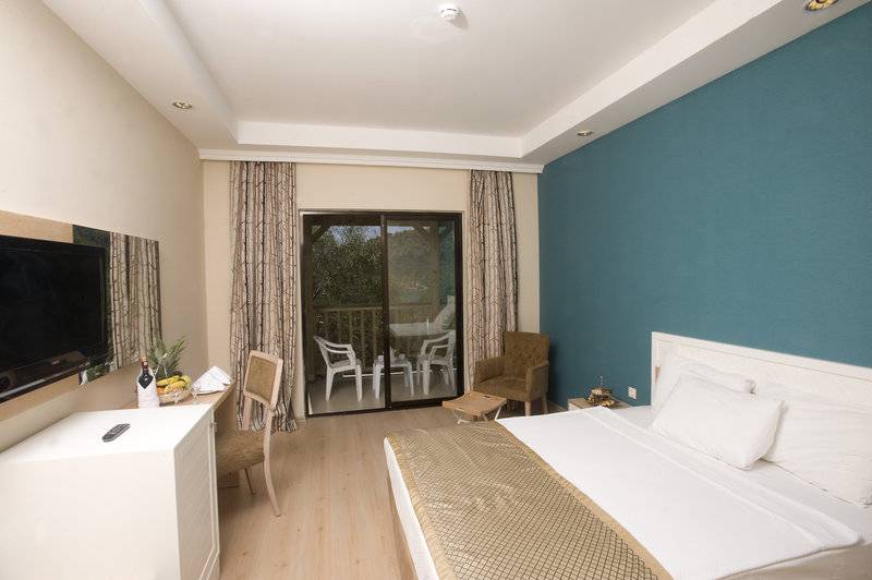 Green Bay Resort & Spa