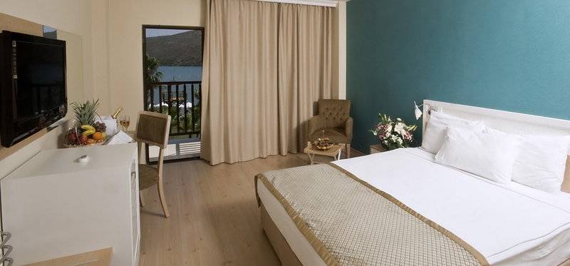 Green Bay Resort & Spa