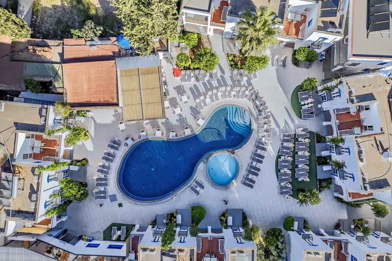 Bitez Paloma Family Club