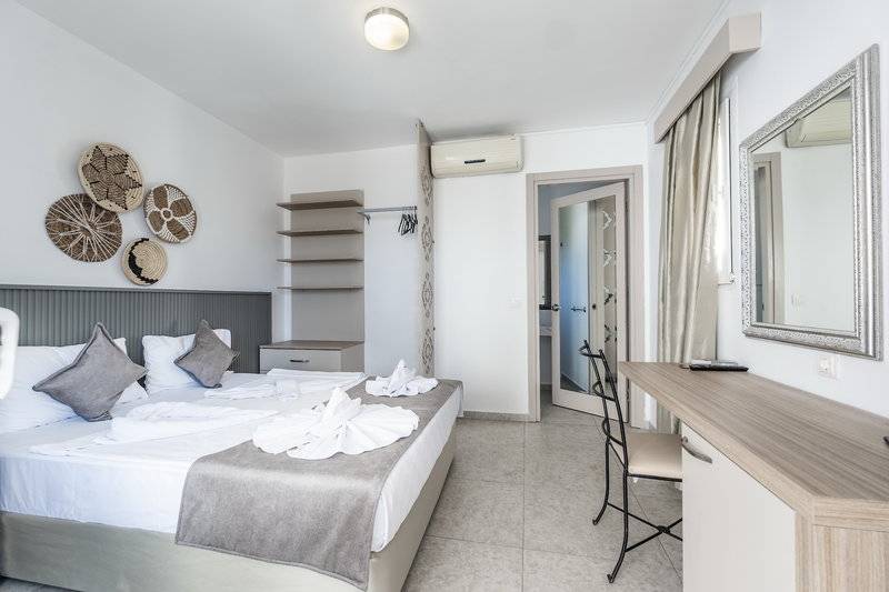 Bitez Paloma Family Club