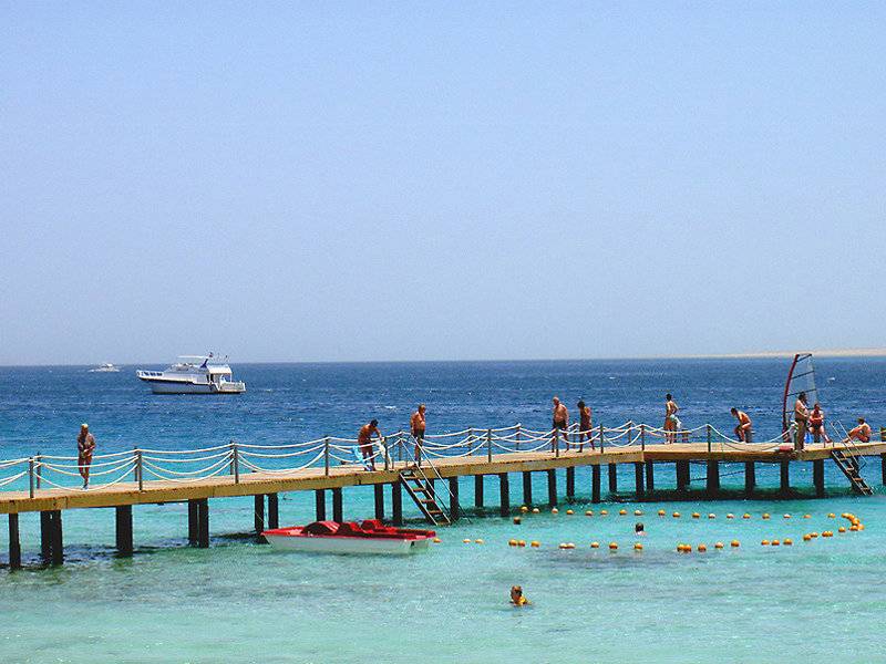 Minamark Beach Resort