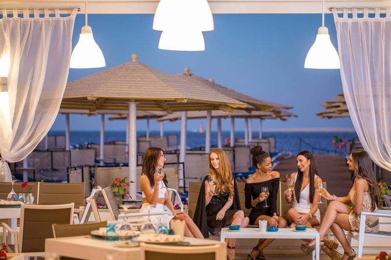 SUNRISE Holidays Resort