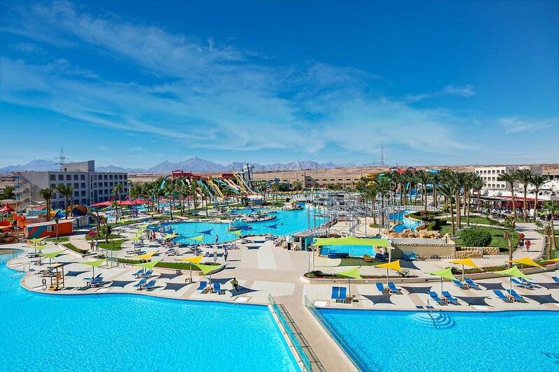 Titanic Resort & Aqua Park