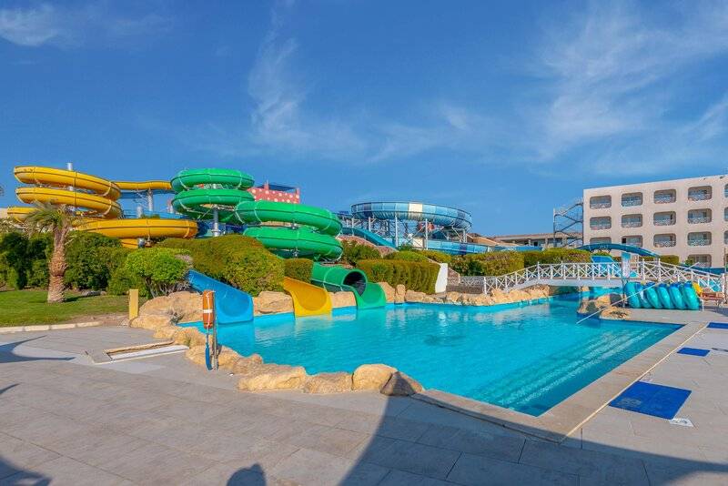 Titanic Resort & Aqua Park