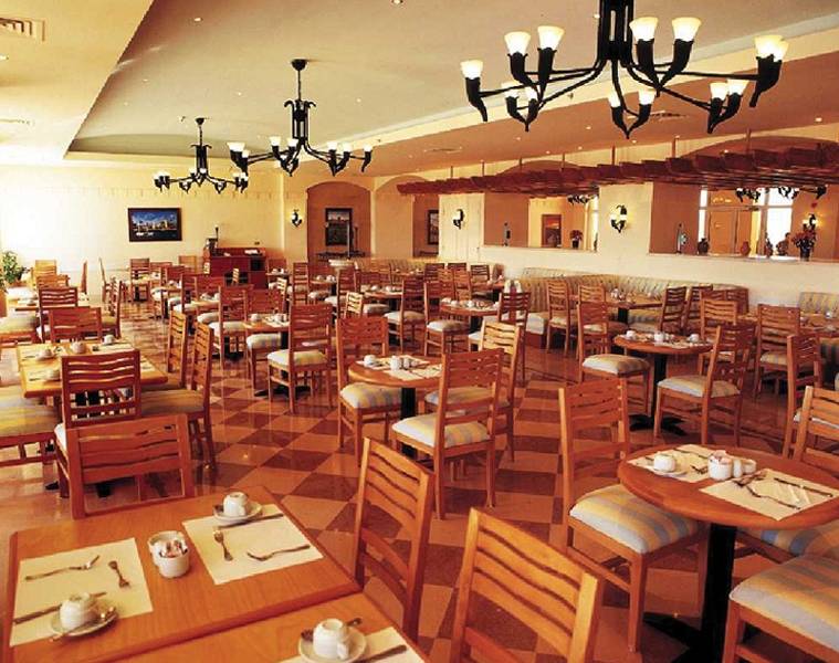 Three Corners Ocean View Hotel