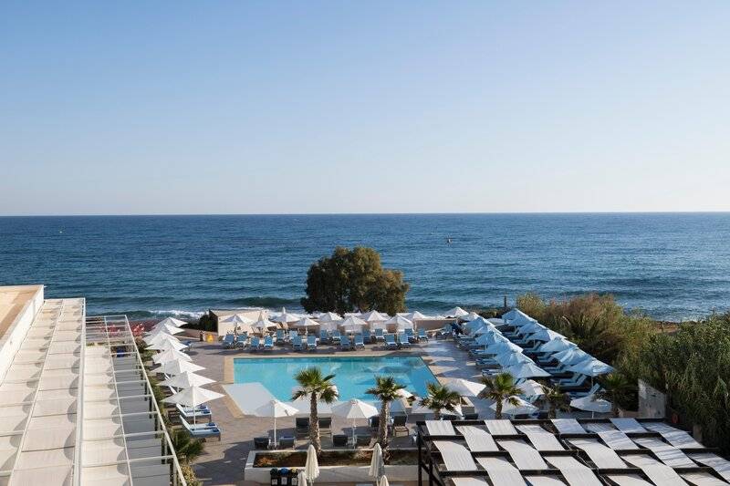 I Resort Beach Hotel & Spa