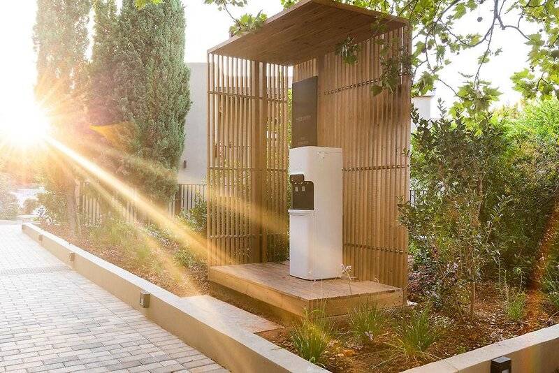 Elios Hill - Sun Kissed Happiness